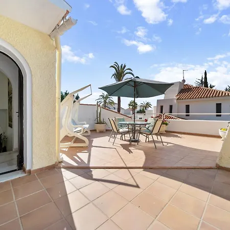 Villa Charming Andalusian Style In Nueva Andalucia *