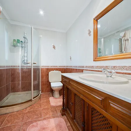 Charming Andalusian Style In Nueva Andalucia