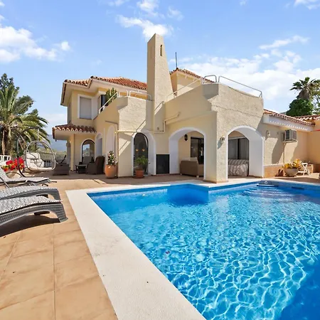 Charming Andalusian Style In Nueva Andalucia * 마르베야